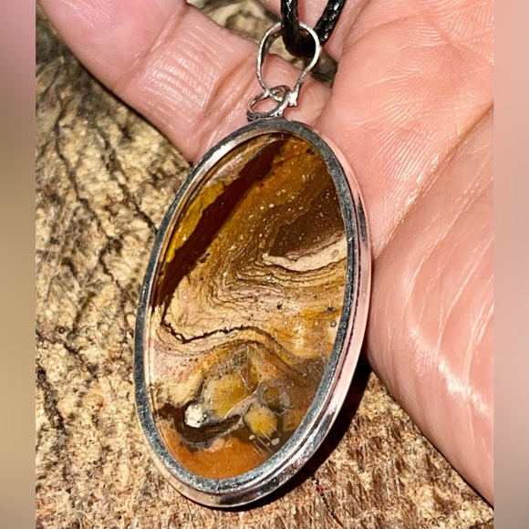 Outback Australian Jasper 2 1/4” - Picture 6 of 10